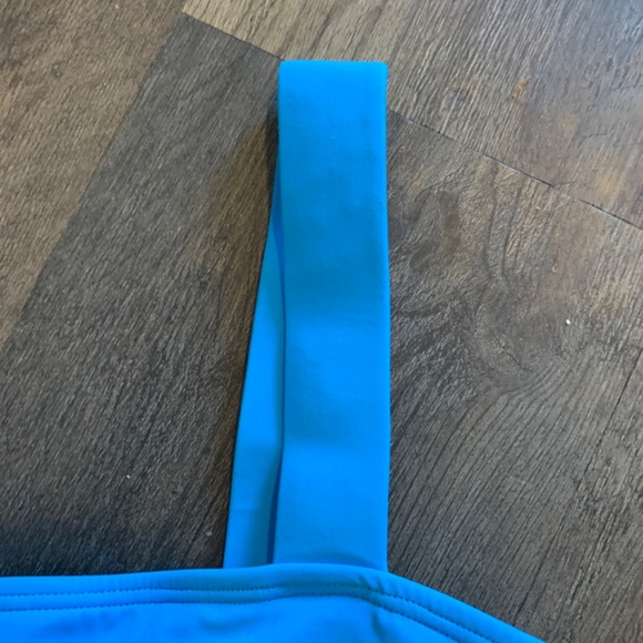 DKNY Swim mesh effect spliced‎ maillot one piece. Worn about 3x - Picture 3 of 7